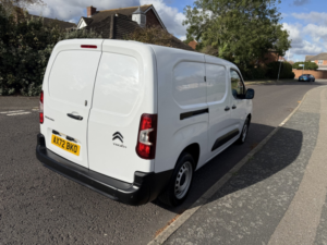 2023 Citroen Berlingo 1.5 Berlingo Van Xl Long Wheel Base Bluehdi 100 S&s 6-Speed Manual 950 Enterprise Edition in White — image 4
