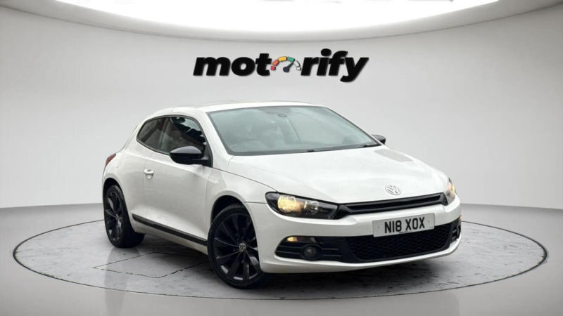 2011 Volkswagen Scirocco 2.0 Tdi Bluemotion Tech Gt DSG Euro 5 (s/s) 3dr in White — image 1