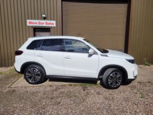 2022 Suzuki Vitara 1.4 Boosterjet Mhev Sz5 Euro 6 (s/s) 5dr in White — image 5