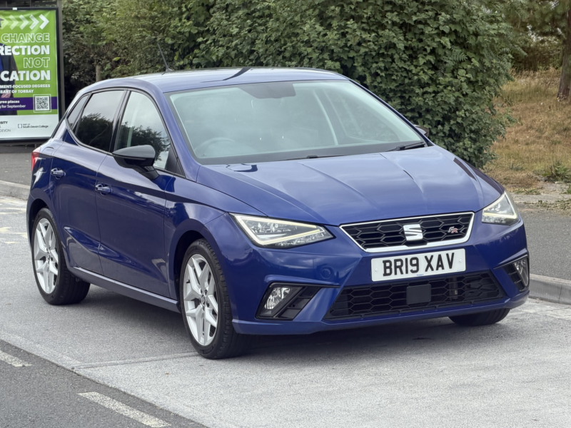 2019 SEAT Ibiza 1.0 Mpi Fr in Blue — image 1