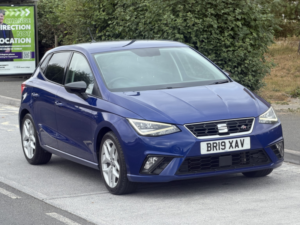 2019 SEAT Ibiza 1.0 Mpi Fr in Blue — image 3