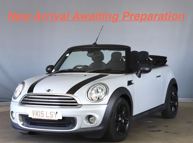 2015 MINI Convertible 1.6 One Convertible in Silver — image 1