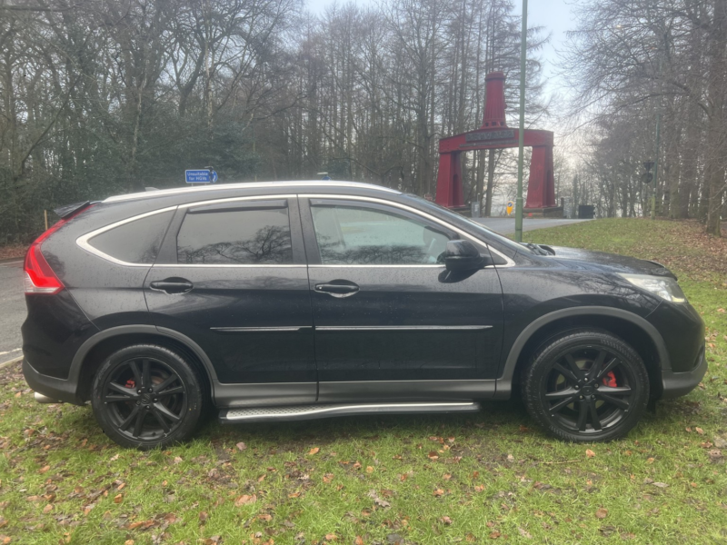 2014 Honda Cr-V 2.2 I-Dtec Black Edition in Black — image 1