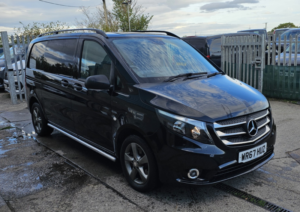 2017 Mercedes-Benz Vito 2.1 119 Cdi Bluetec Sport Crew Van G-Tronic+ Rwd L1 Euro 6 (s/s) 5dr in Black — image 2