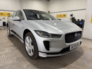 2020 Jaguar I-Pace 400 90kwh Se in Silver — image 5