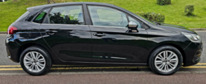 2015 Citroen C4 1.2 Puretech Flair Hatchback 5dr Petrol Manual Euro 6 (s/s) (130 Ps) in Black — image 2