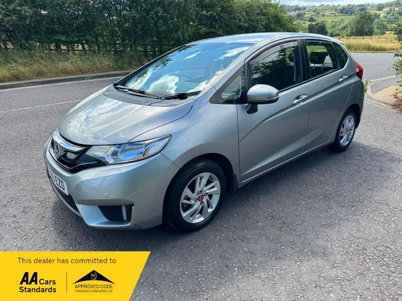 2016 Honda Jazz I-Vtec Se in Silver — image 1