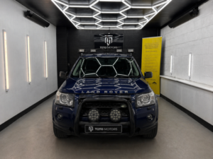 2008 Land Rover Freelander 2 2.2 Td4 Hse in Blue — image 2