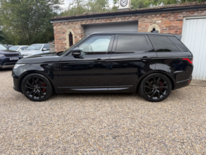 2018 Land Rover Range Rover Sport 3.0 Sd V6 Hse Dynamic in Black — image 4