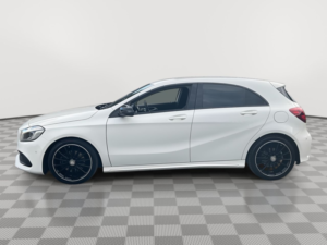 2016 Mercedes-Benz A Class 1.6 A180 Amg Line (premium) Hatchback 5dr Petrol 7g-Dct Euro 6 (s/s) (122 Ps) in White — image 5