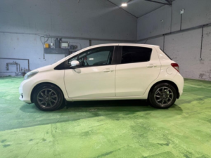 2012 Toyota Yaris 1.0 Vvt-I Edition in White — image 3