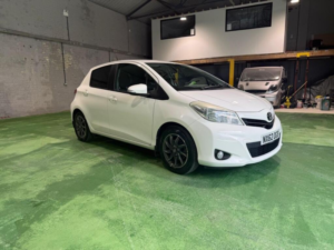 2012 Toyota Yaris 1.0 Vvt-I Edition in White — image 4