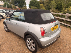 2006 MINI Convertible 1.6 Cooper Euro 3 2dr in Silver — image 5