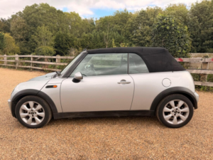 2006 MINI Convertible 1.6 Cooper Euro 3 2dr in Silver — image 6