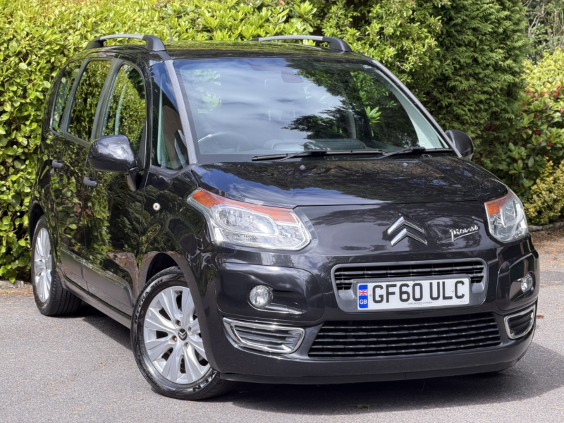 2010 Citroen C3 Picasso 1.6 Hdi Exclusive in Black — image 1