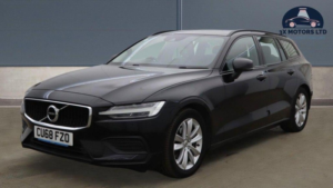 2018 Volvo V60 2.0 D3 Momentum Auto Euro 6 (s/s) 5dr in Black — image 2
