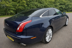 2009 Jaguar Xj 5.0 V8 Portfolio Saloon 4dr Petrol Auto Euro 5 in Blue — image 4