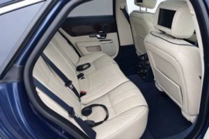 2009 Jaguar Xj 5.0 V8 Portfolio Saloon 4dr Petrol Auto Euro 5 in Blue — image 5