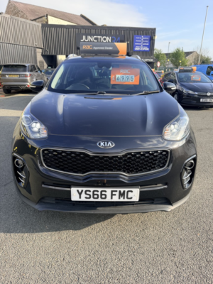 2016 Kia Sportage 1.7 Crdi 2 in Black — image 2
