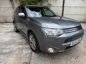 2014 Mitsubishi Outlander 2.0 H 12kwh Gx4h in Grey — image 2