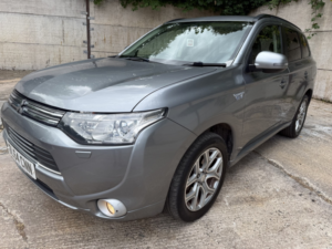 2014 Mitsubishi Outlander 2.0 H 12kwh Gx4h in Grey — image 6