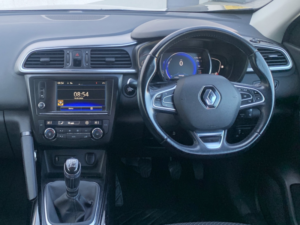 2017 Renault Kadjar 1.5 Dci Dynamique Nav 5-Door in Grey — image 2