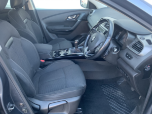 2017 Renault Kadjar 1.5 Dci Dynamique Nav 5-Door in Grey — image 5