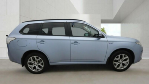 2015 Mitsubishi Outlander 2.0h 12kwh Gx3h CVT 4WD Euro 5 (s/s) 5dr in Blue — image 5