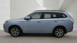 2015 Mitsubishi Outlander 2.0h 12kwh Gx3h CVT 4WD Euro 5 (s/s) 5dr in Blue — image 6