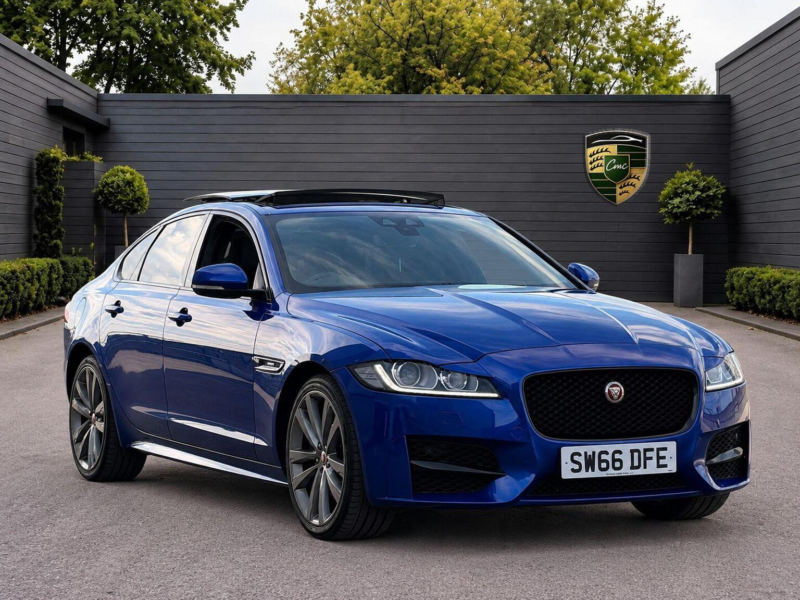 2017 Jaguar Xf 2.0d R-Sport Auto AWD Euro 6 (s/s) 4dr in Blue — image 1