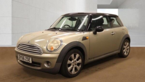 2006 MINI Hatch 1.6 Cooper Euro 4 3dr in Silver — image 2