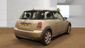 2006 MINI Hatch 1.6 Cooper Euro 4 3dr in Silver — image 4