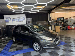 2017 Ford Fiesta 1.3 Zetec in Grey — image 6