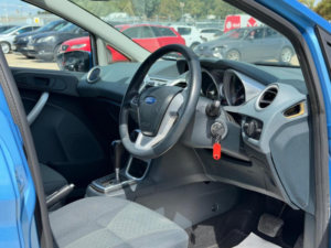 2011 Ford Fiesta 1.4 Zetec 5dr in Blue — image 2