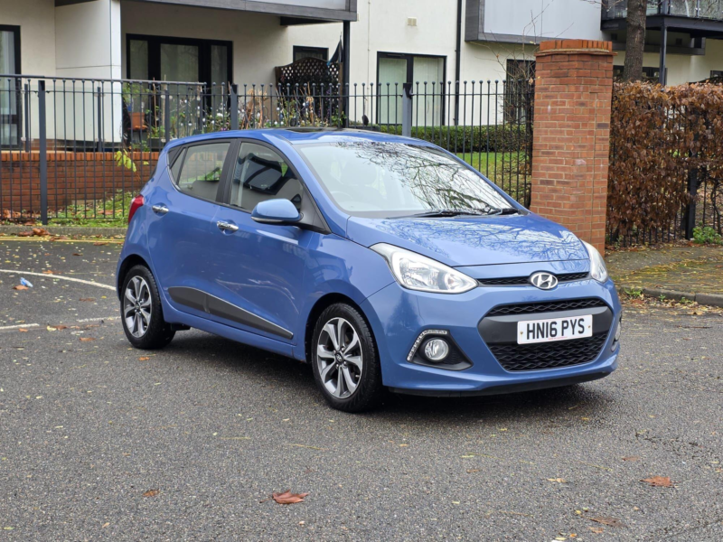 2016 Hyundai I10 1.2 Premium Se Euro 5 5dr in Blue — image 1