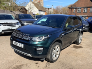 2015 Land Rover Discovery Sport Td4 Hse in Green — image 6