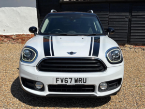 2017 MINI Countryman 2.0 Cooper D Euro 6 (s/s) 5dr in White — image 2