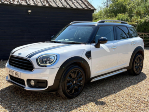 2017 MINI Countryman 2.0 Cooper D Euro 6 (s/s) 5dr in White — image 3