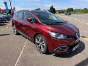 2017 Renault Grand Scenic 1.5 Dci Dynamique Nav Euro 6 (s/s) 5dr in Red — image 2