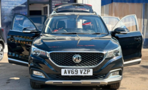 2019 MG MG Zs 1.0 T-Gdi Excite Auto Euro 6 5dr in Black — image 5