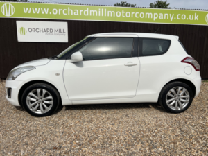 2015 Suzuki Swift 1.2 Sz3 in White — image 3