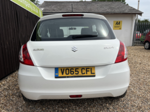 2015 Suzuki Swift 1.2 Sz3 in White — image 4