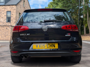 2015 Volkswagen Golf 1.4 Tsi Bluemotion Tech Se in Black — image 5
