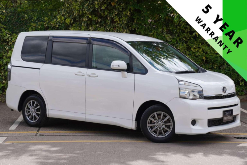 2012 Toyota Voxy X L Edition 5dr 8 Seats in White — image 1