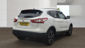 2014 Nissan Qashqai 1.2 Dig-T Tekna White 5dr Panroof+leather+nav+9 Stamps in White — image 2