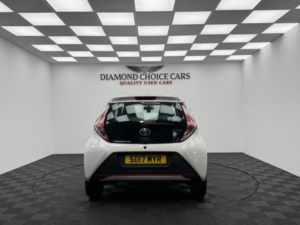 2017 Toyota Aygo 1.0 Vvt-I X-Play in White — image 5