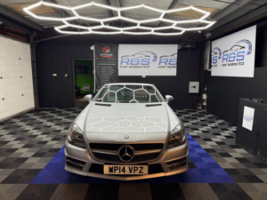 2014 Mercedes-Benz Slk 2.1 Slk250 Cdi Amg Sport in Silver — image 4