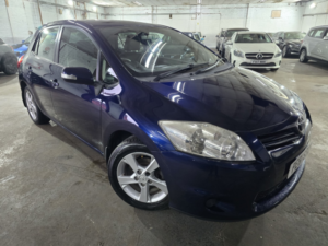 2011 Toyota Auris