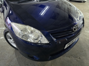 2011 Toyota Auris 1.3 Dual Vvt-I Edition in Blue — image 2