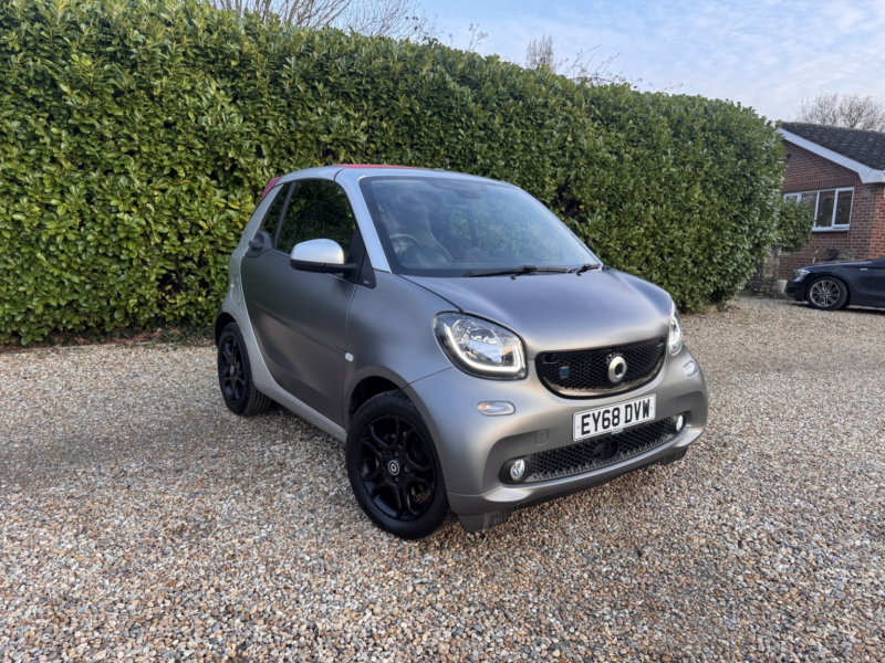 2019 Smart Fortwo 17.6kwh Prime in Silver — image 1
